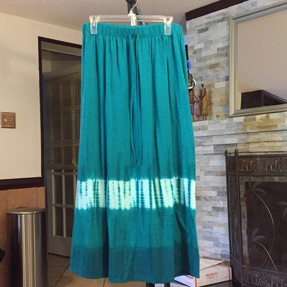 Faded Glory Dresses & Skirts - Faded Glory 1X(16W) Skirt good condition